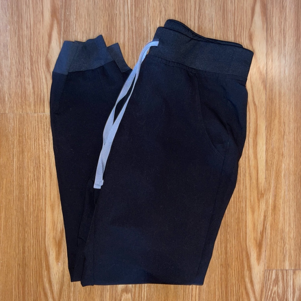 Black Zamora jogger scrub pants
